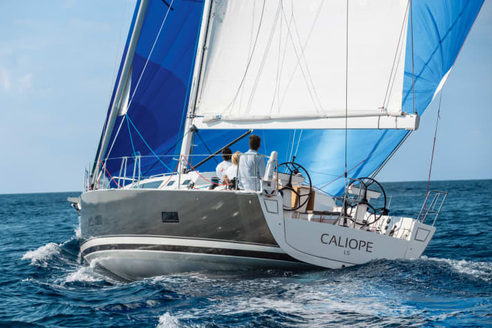 The J/45 is suitable for family sailing as well as for regattas