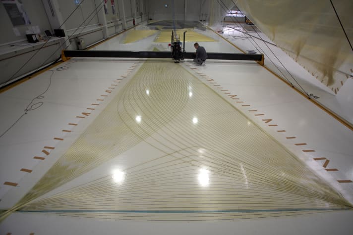 D4-Loft: Incidences Sails übernahm das Patent und die Maschinen zur Fertigung der D4-Membransegel von Dimension Polyant. | t.