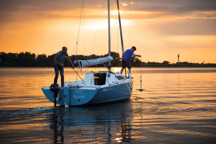Fin de la croisière à l'ancre, dans l'ambiance et sans précipitation