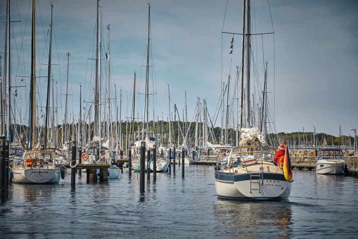   À Kiel-Schilksee, les prix pour les plaisanciers permanents resteront stables en 2022, les visiteurs journaliers paieront plus cher