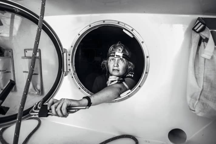   Schöne Studie der Britin bei ihrer Vendée-Globe-Premiere von Fotograf Richard Langdon