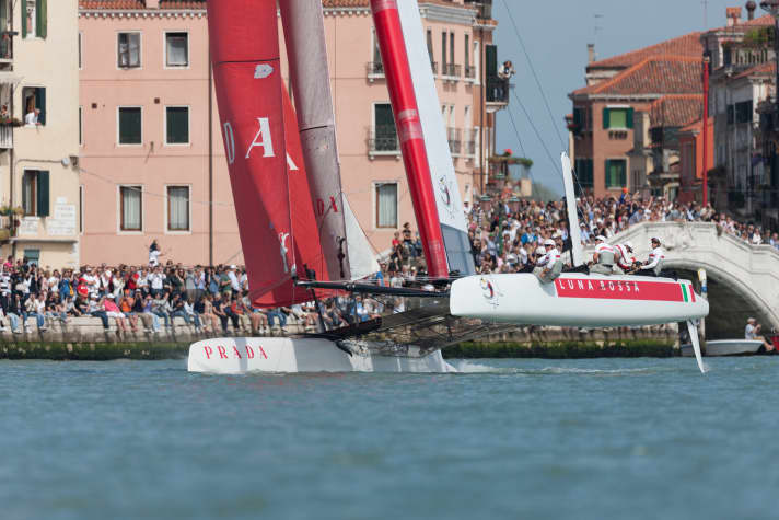   For the gallery: Luna Rossa lifts her leg