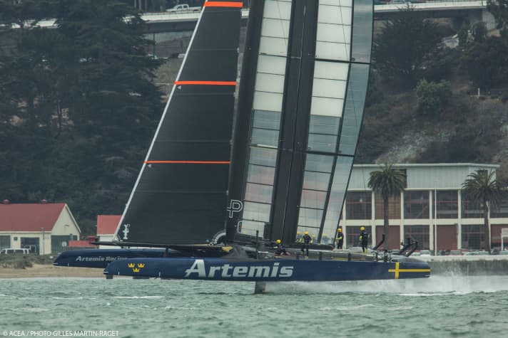   Artemis simulates the first railway branch leading to the San Francisco shore