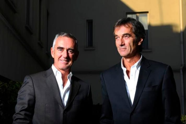   Erfolgsduo? Loïck und Bruno Peyron sind Mehrrumpfspezialisten und kennen sich mit komplexen Projekten aus