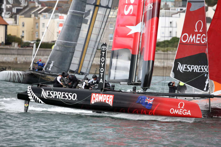   Un centième de mieux : les Néo-Zélandais (à droite) ont montré en finale à la surprenante "équipe de Corée" qui était le maître du jeu.
