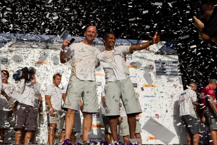   Heroes of the people: Abu Dhabi skipper Ian Walker (l.) and Emirati sailor Adil Khalid celebrate after winning the In-Port Race