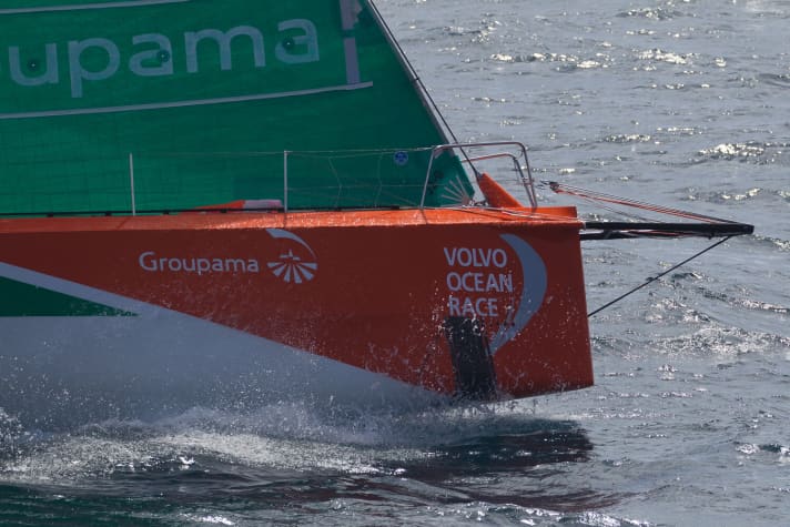  I danni alla prua di Groupama, attraverso la quale è penetrata l'acqua