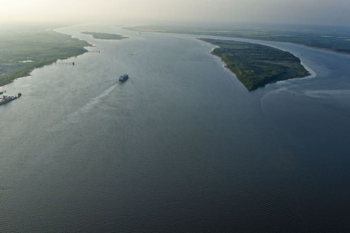   L'Elbe est une zone de navigation tactiquement exigeante