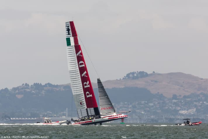  Crash to the back: Luna Rossa makes negative headlines