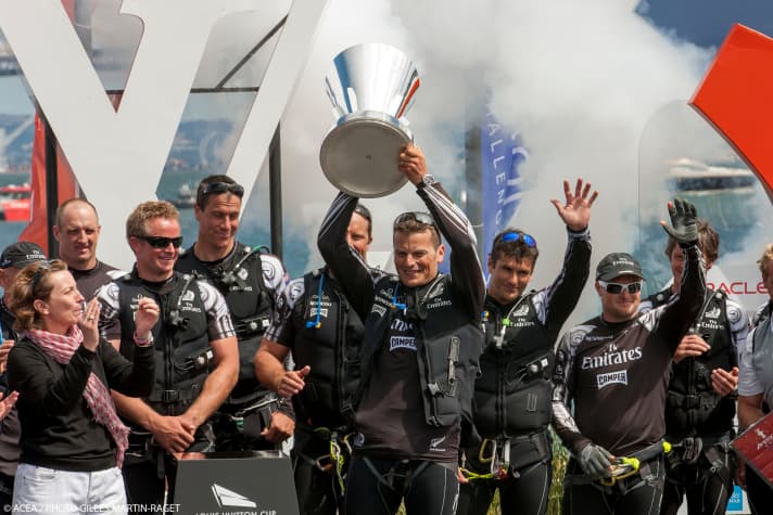   La première fête de la victoire est déjà derrière eux : Les Kiwis ont remporté la Louis Vuitton Cup avec brio