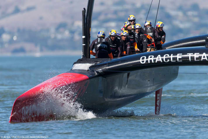   Am Montag eine Klasse für sich: Das Oracle Team USA bei seiner Aufholjagd