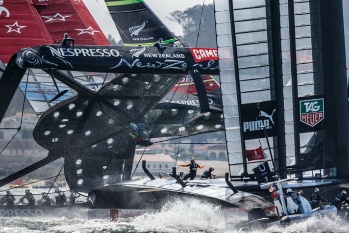   Le quasi-chavirement de l'ETNZ dans la baie de San Francisco : seule la finale de la Coupe a servi un sport spectaculaire et passionnant en 2013