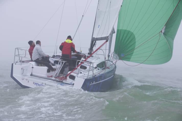   Test dans un brouillard épais : le concept global de la RM 890 est cependant clair comme de l'eau de roche