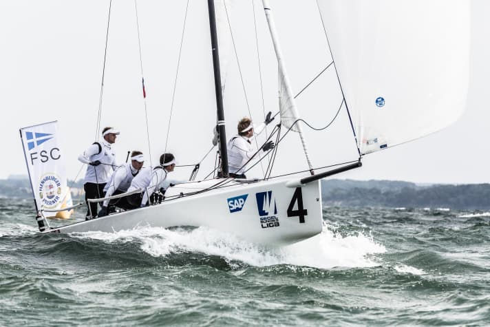   Rasant unterwegs: Die FSC-Crew verpasste den Sieg vor Travemünde nur um einen Punkt, holte insgesamt sechs Tagessiege