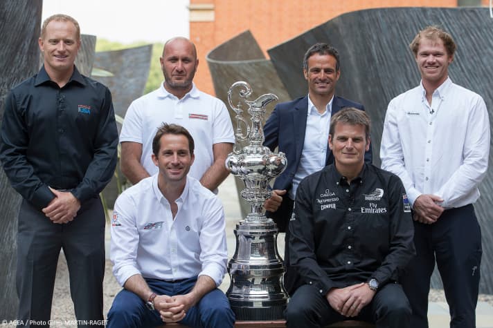   Die Skipper im 35. America's-Cup-Zyklus: Verteidiger James Spithill (l.o.) mit Franck Cammas (Team France, 2.v.r.o.), Nathan Outteridge (Team Artemis, r.o.) und Sir Ben Ainslie (Ben Ainslie Racing, l.u.). Nicht mehr dabei sind nach dem Ausstieg von Luna Rossa Max Sirena (2.v.l.o.) und Team New Zealands Dean Barker, der durch den jungen Peter Burling ersetzt wurde