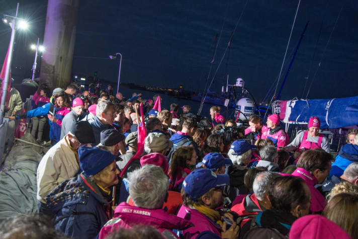   Big station for the SCA women: Skipper Samantha Davies and her team have won the eighth leg