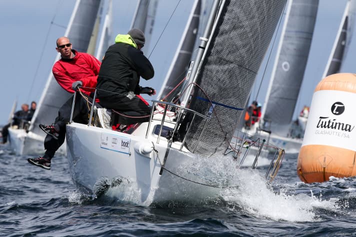   Die J80-Flotte im Kampf um den Kieler-Woche-Sieg