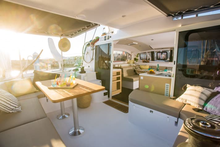  Neu: Outremer 4X