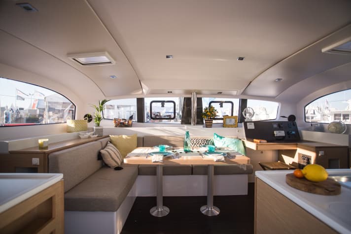   Neu: Outremer 4X