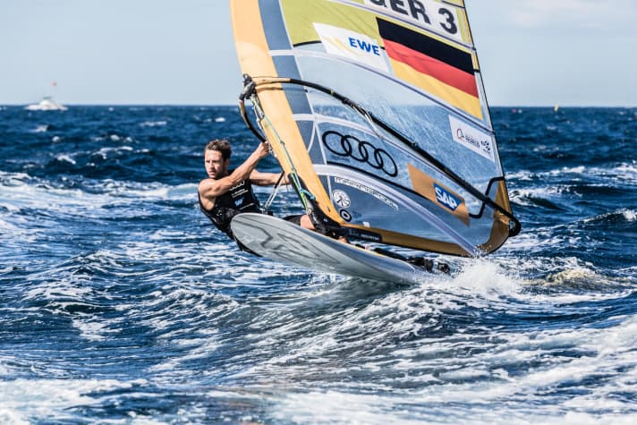   Wants to finally win the longed-for medal in his third Olympic attempt: RS:X surfer Toni Wilhelm on course for Rio
