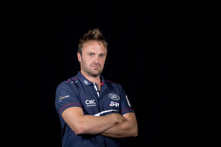   The new second helmsman in the Land Rover BAR team: extreme expert Leigh McMillan from the Isle of Wight