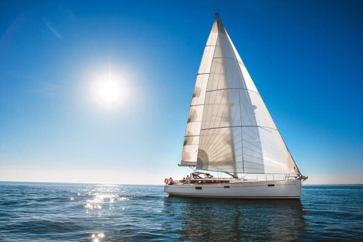   Ideal for lazy summer days: even heavy touring boats can get going with a Code Zero