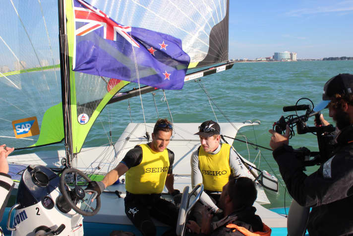   Chi batterà a Rio i vecchi e nuovi campioni del mondo, imbattuti da 23 regate? I neozelandesi Peter Burling e Blair Tuke hanno vinto il loro quarto titolo mondiale consecutivo.