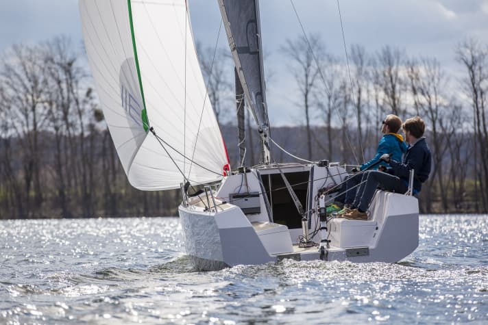   Il Sailart 19 nel test YACHT