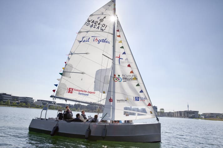   L'"A.Noah" contro la luce