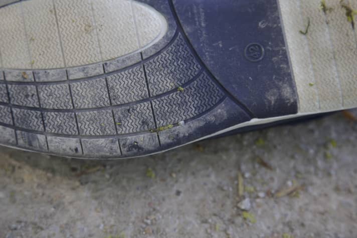   Der Freizeit- und Segelschuh sammelte mit seinem feineren Profil noch etwas weniger Dreck als der klassische Segelschuh