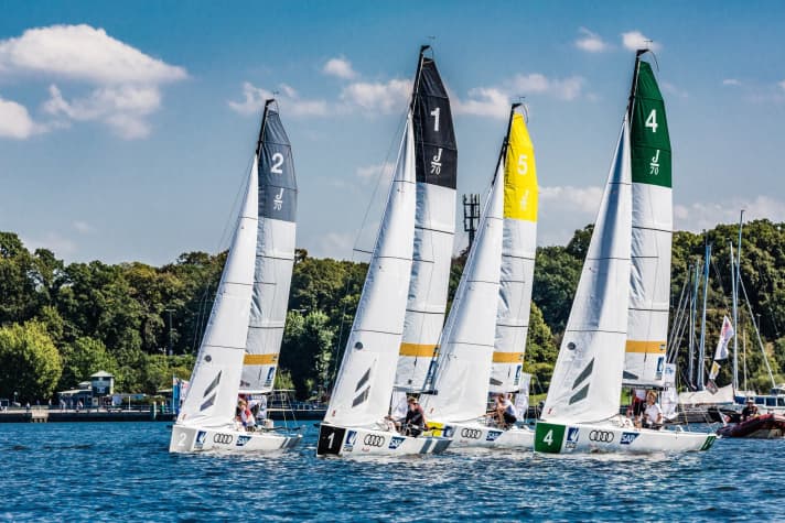   Wannsee in Sommerlaune: schöne Kulisse, wenig Wind