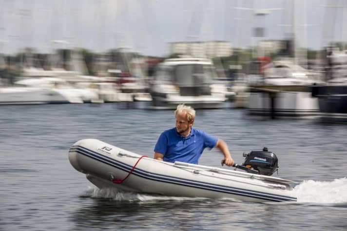   <a href="/fileadmin/user_upload/downloads/Service/Outboard-Maintenance.pdf" rel="noopener noreferrer">So that you will soon be travelling like YACHT author Hauke Schmidt again: our checklist</a>