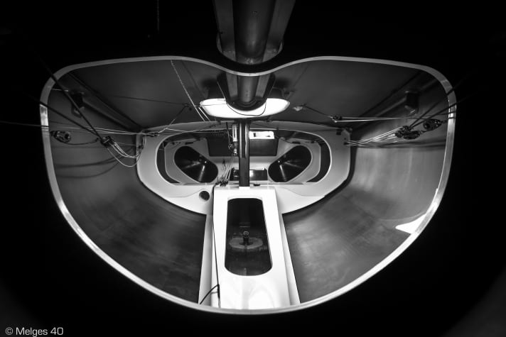   Dans la mine de charbon : vue de face