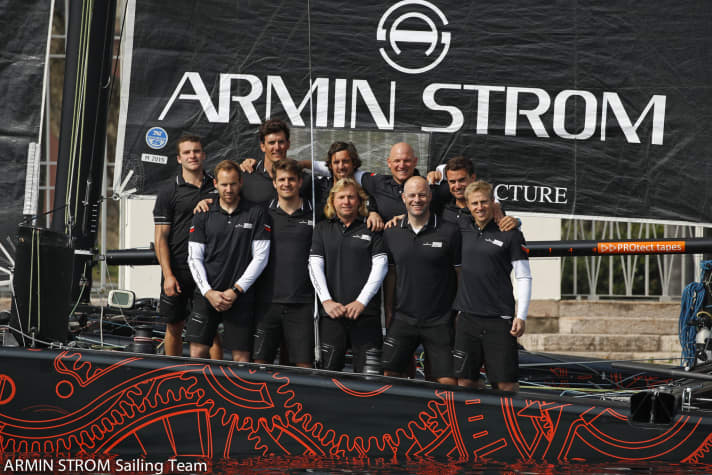   Eine olympisch gute Mannschaft für den GC32-Circuit: das Armin Strom Sailing Team
