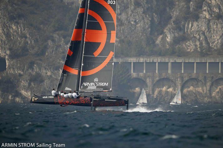   Traumhaft schöne Trainingstage mit dem Armin Strom Sailing Team auf dem Gardasee