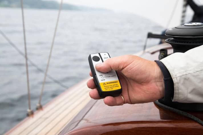   Two buttons are all you need: The radio remote control operates the furler