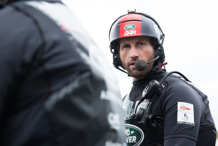   Machtlos im 35. America's Cup: Sir Ben Ainslie war mit seinem Team Land Rover BAR als Co-Favorit in die Regatta gestartet, doch sein Boot hatte sich als flügellahm erwiesen