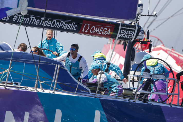   Buon terzo posto per lo skipper Simeon Tienpont e la sua squadra AkzoNobel