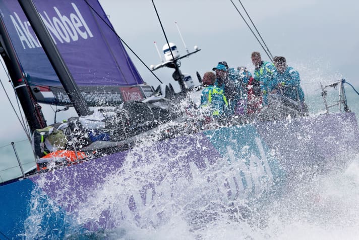   La partenza migliore nella tappa 6 è stata quella di Team AkzoNobel con al timone lo skipper del match race, il danese Nicolai Sehested.