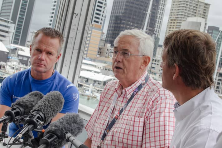   Schon bei der letzten Auflage des Volvo Ocean Race hatte Chris Oxenbould federführend den Report verfasst, der sich mit der Vestas-Wind-Riffkollision befasst hatte. Nun ist es die tragische Kollision von Vestas 11th Hour Racing, die den Australier beschäftigt