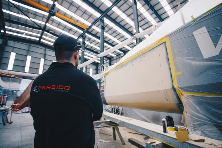   La nouvelle section avant a été réalisée par le chantier naval italien Persico. Voici à quoi ressemblait le bateau il y a quelques jours encore