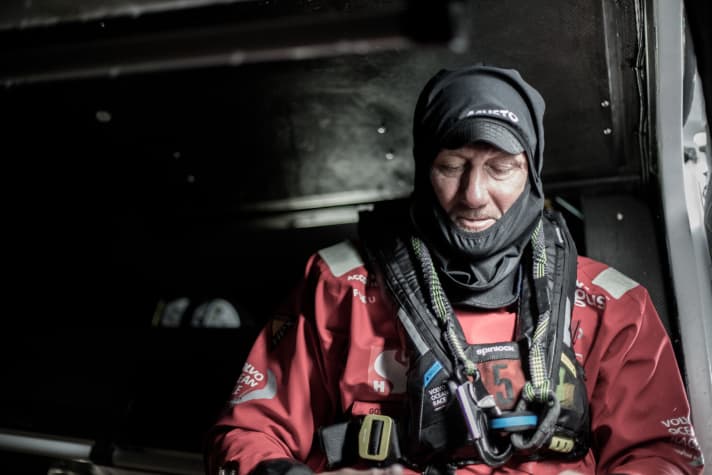   John Fisher è un amico e compagno di lunga data dello skipper David Witt nel team Sun Hung Kai / Scallywag.