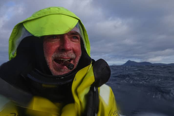   Zum neunten Mal rund Kap Hoorn: Brunel-Skipper Bouwe Bekking genießt den Moment, kann aber den Verlust von John Fisher nicht vergessen