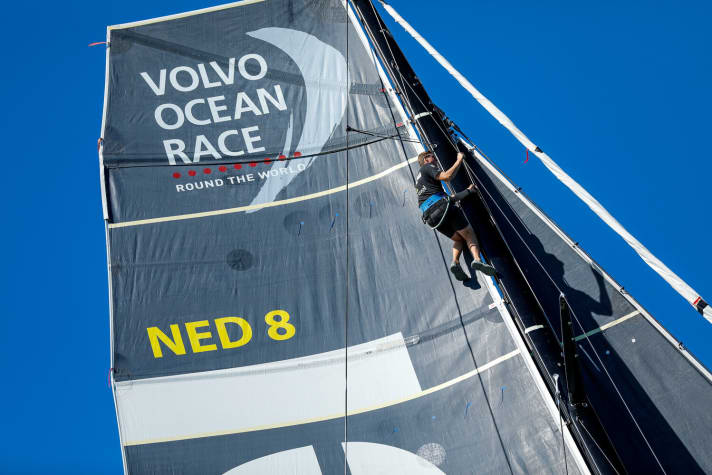   La strada ripida verso la prima vittoria di tappa: il Team Brunel l'ha raggiunta