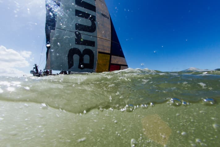   Team Brunel im Trainingsrennen vor Itajaí – eine schöne Momentaufnahme von Pedro Martinez