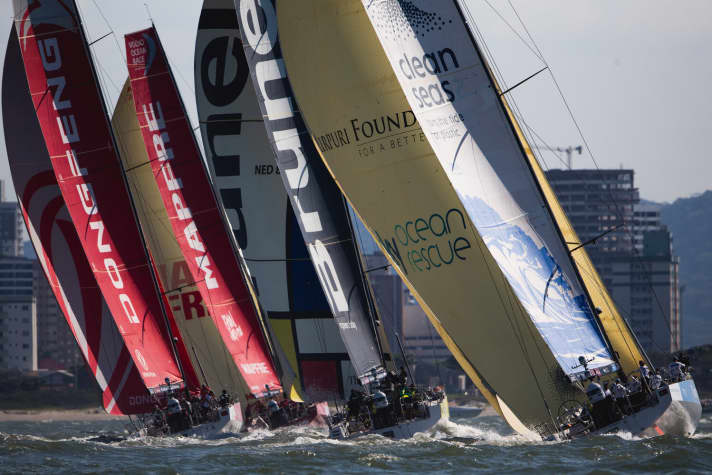   Exciting start scenes off Itajaí, so impressively captured by photographer Pedro Martinez