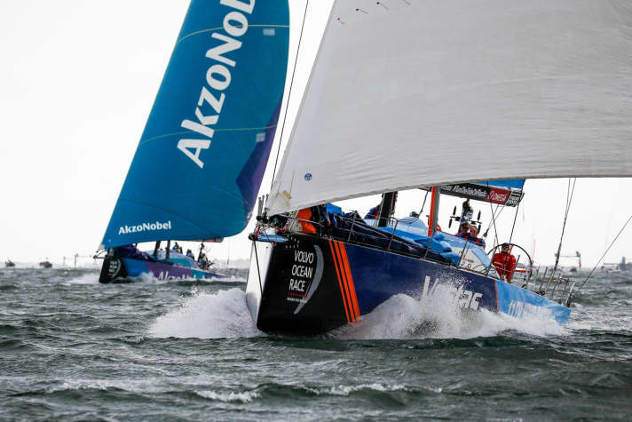   Vestas et AkzoNobel ont réalisé une performance de gala dans la course du port de Göteborg. Les deux équipes ont également profité des problèmes de Brunel sur la troisième partie du parcours.
