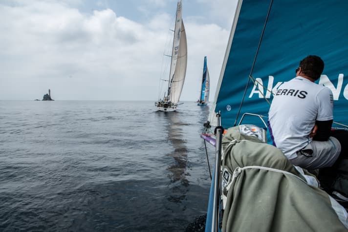   Fastnet parade: The fleet sails towards the famous rock as if they had made an appointment and were not fighting each other for every metre