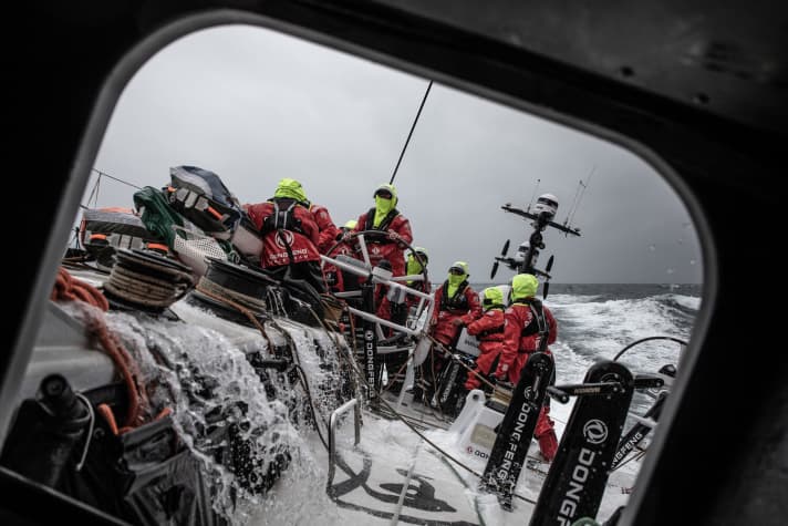   The view into the stern of Dongfeng: After the calm came the wind...