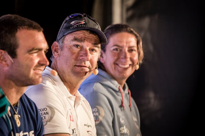   Sun Hung Kai / Scallywags Le skipper David Witt a doublé sa mise, déjà proposée à Cardiff, à 20 000 dollars par victoire Team Brunel